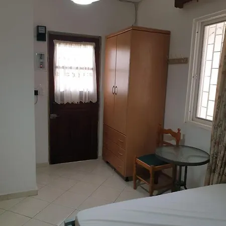 Sunset Studio * Βραχάτι